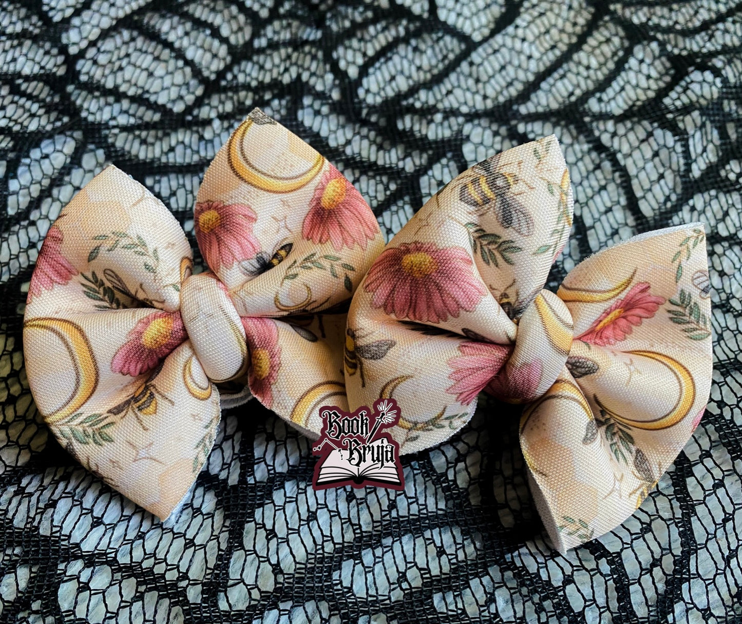 Bee Piggie Bow Set